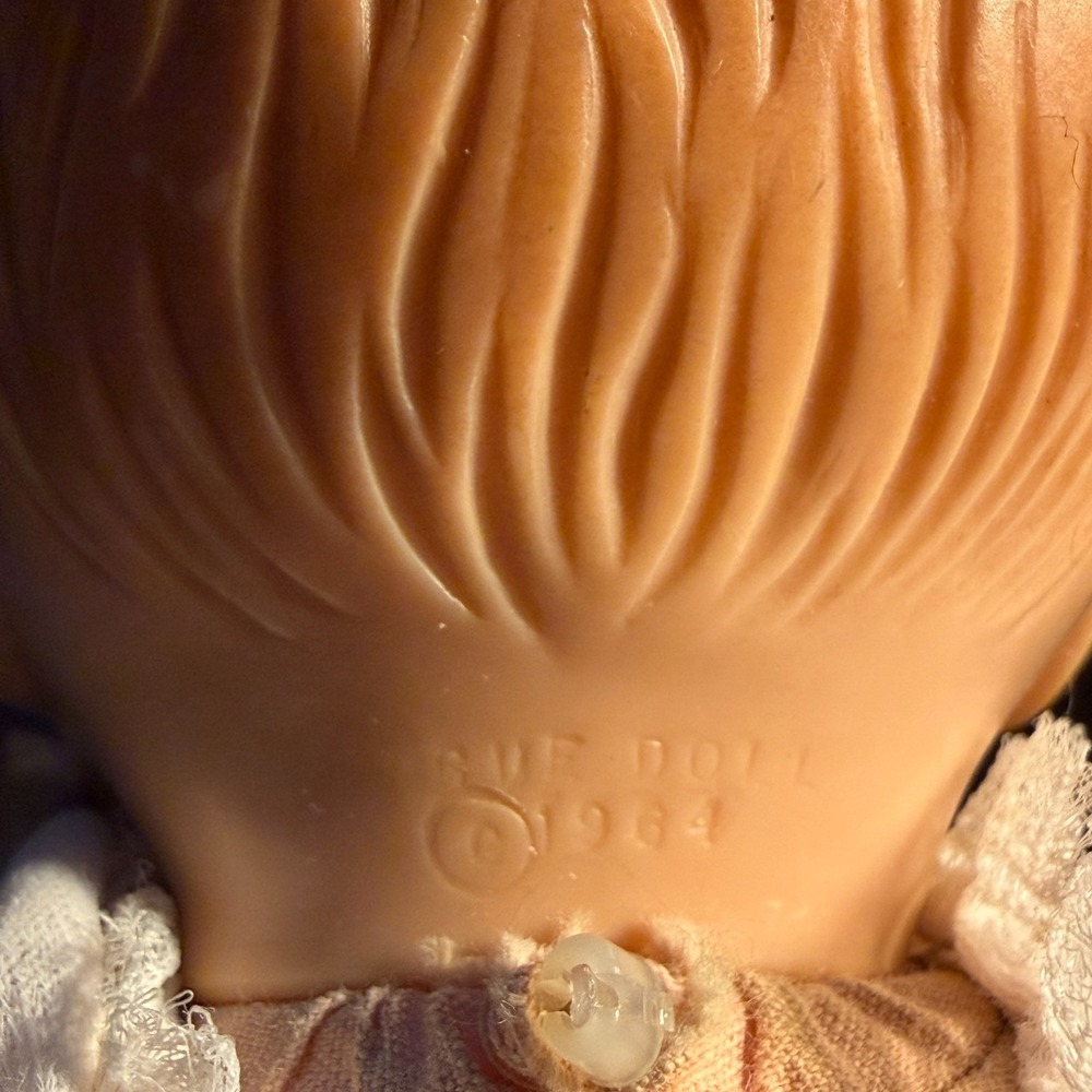 Vintage 1964 SUE DOLL 11" Baby Sleep Eyes Cloth Body Restoration Project Gown - Picture 11 of 13